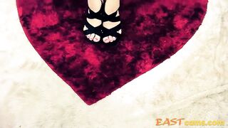 Big-Titted Japanese Brunette Hitomi's Amateur Hour