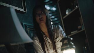 Japanese Hentai Horror - Asian Girl Trapped in Haunted Manor Box Like Real Life Anime Scene