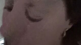 Brunette MILF Amateur Blowjob with Massive Cumshot