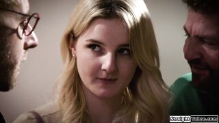 Teen gets uncomfortable by her neighbors