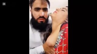 Chodha Apni Pathani Sali Ko Chodha Ghar Mein