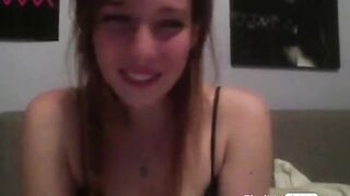 Hairy Amateur on Webcam Shows Armpits